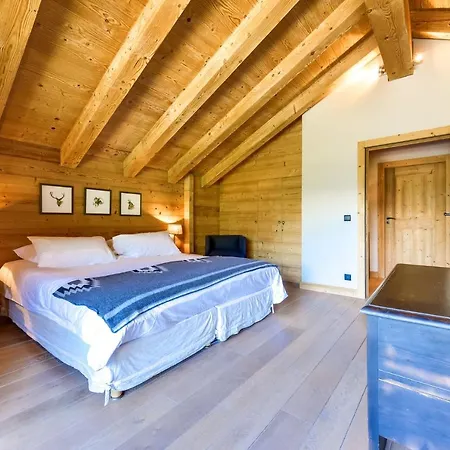 Noemie Chalet